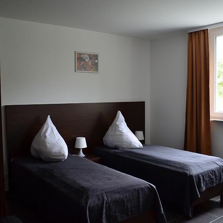 Zwei Raben Pension Майнц Екстериор снимка